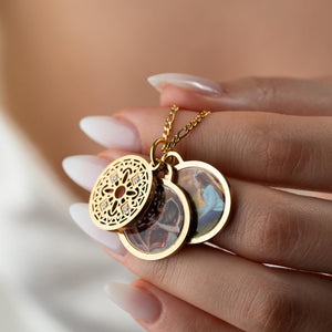 Custom Locket Necklace with Photo, Personalized Photo Pendant, Engravable Memorial Jewelry, Mothers Day Gift for Her