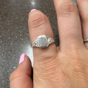 Personalized Birth flower gold ring, Statement flower rings for women, Minimalist ring