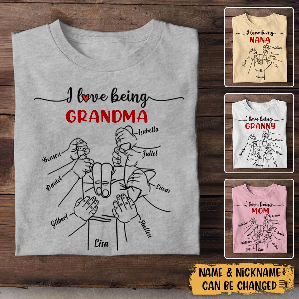 Personalized I Love Being Grandma/Mom  I Love You Sign Hand Holding With Grandkid Names T-Shirt For Grandma/mom