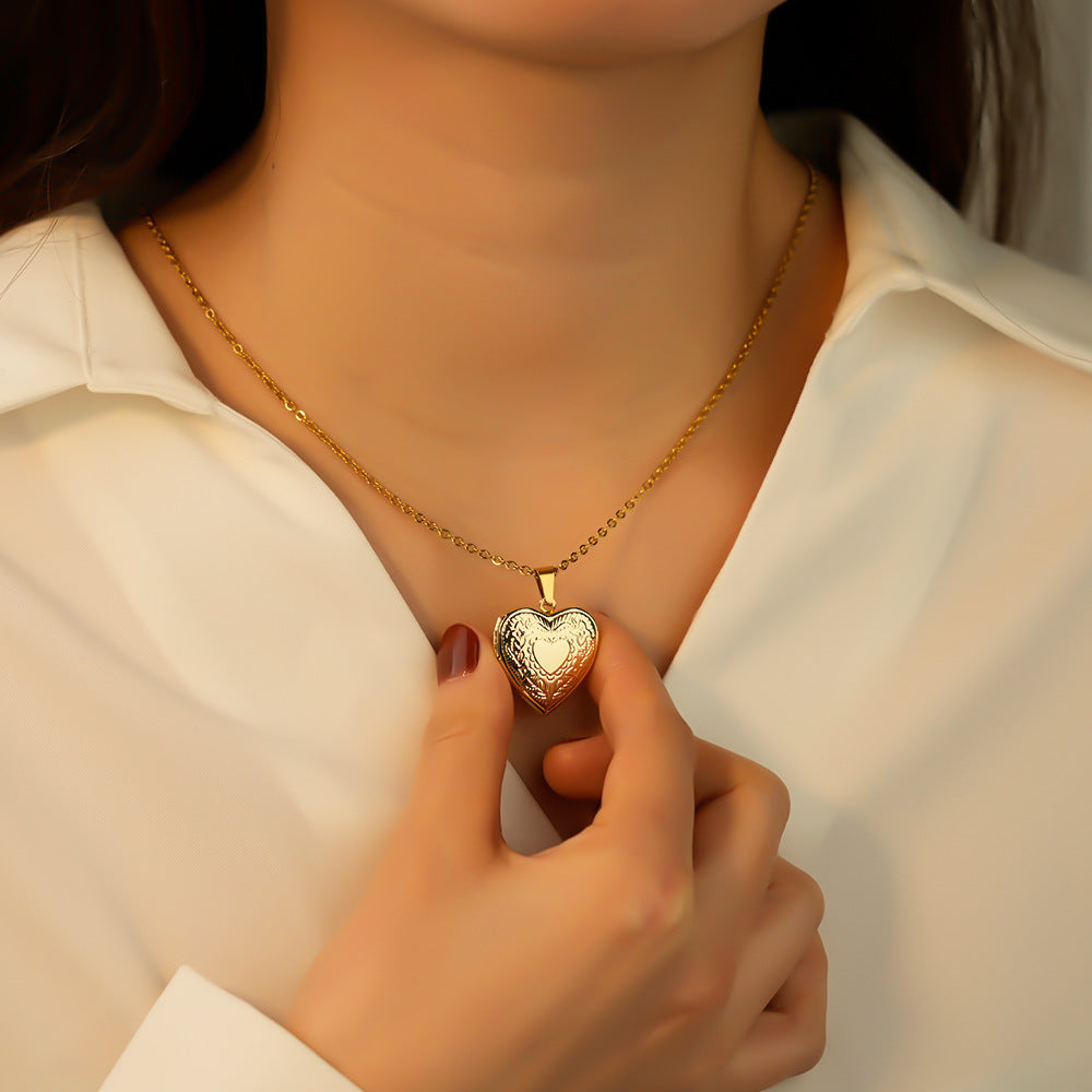 Personalized Gold Photo Locket Necklace, Gift for Her
