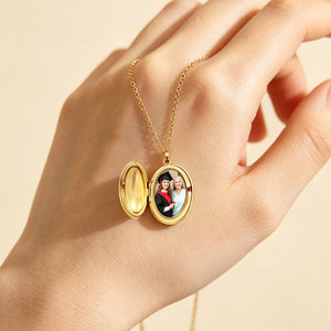 Bloom with Every Memory – Personalized Graduation Gift Birth Flower Custom Photo Locket Necklace