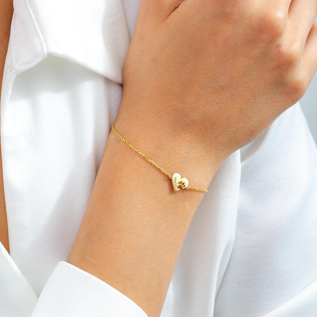 Engraved Heart Pawprint Bracelet Gift for Pet Lovers Dog Mom