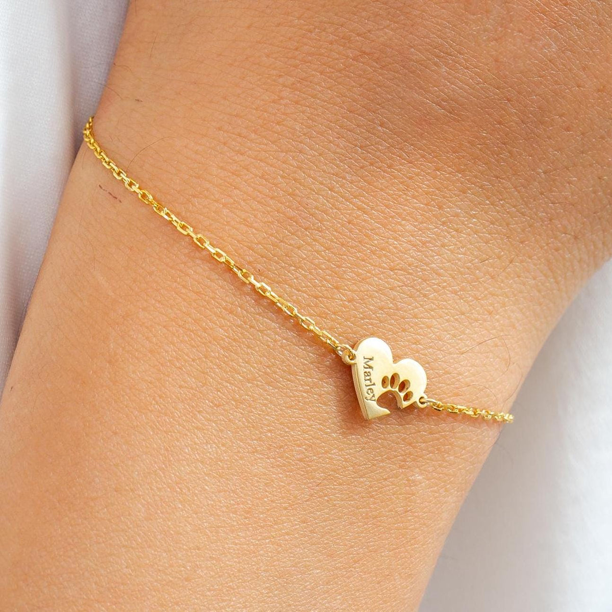 Engraved Heart Pawprint Bracelet Gift for Pet Lovers Dog Mom
