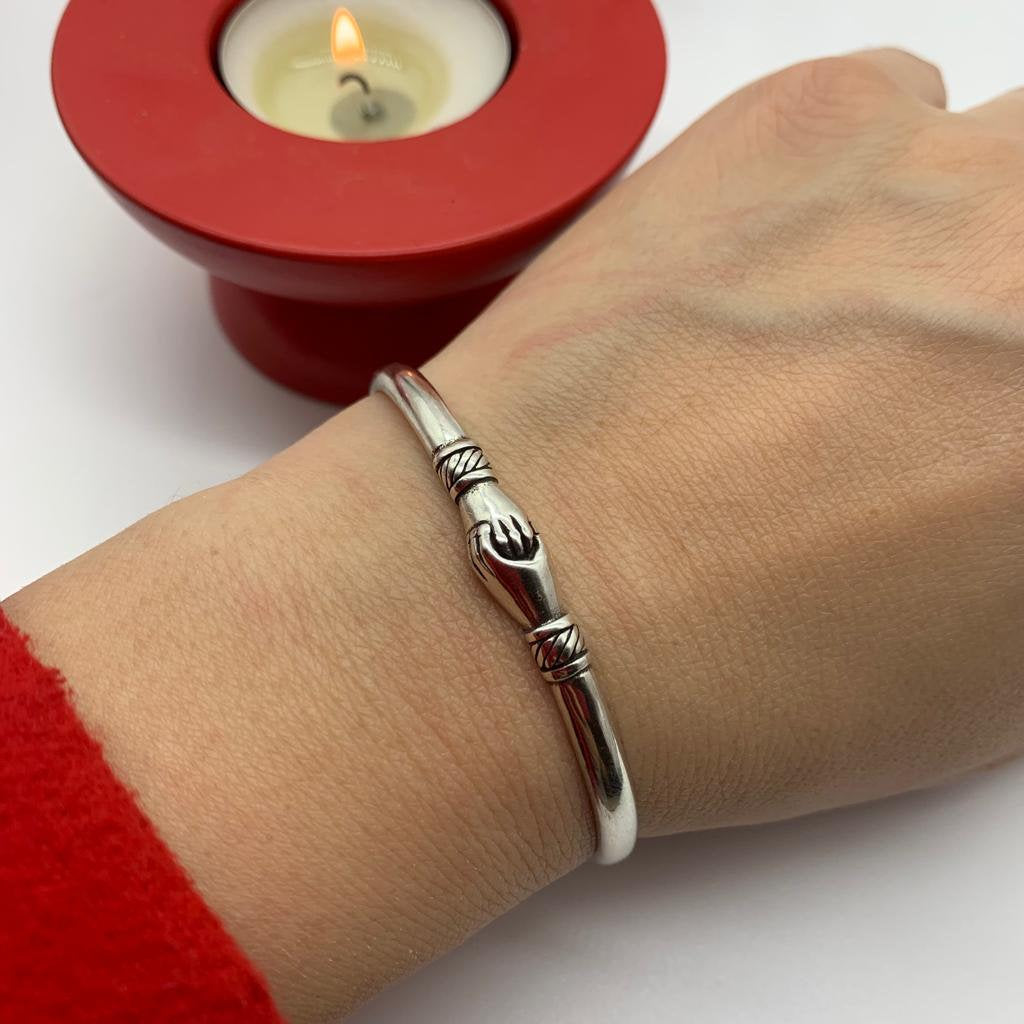 Vintage Silver Adjustable Hug Hands Bangle Open Unique Bracelet