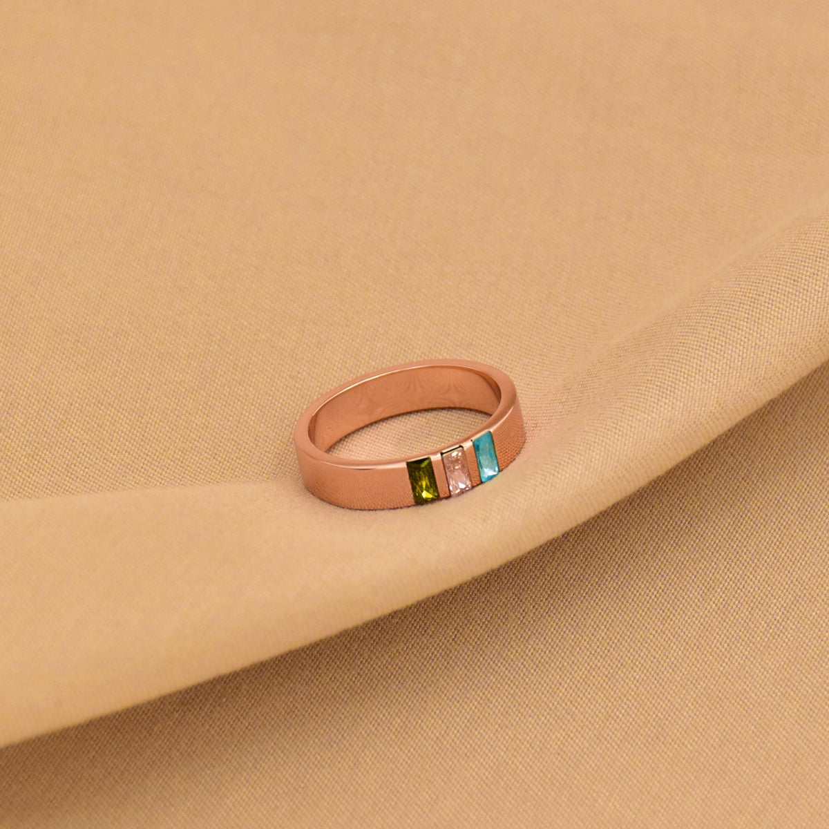 Personalized 1-8 Birthstones Mother Grandmas Family Ring