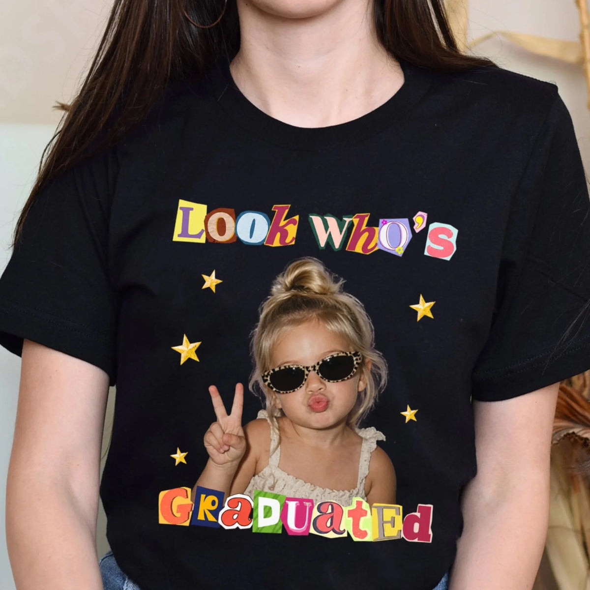 Look Who's Graduated - Personalized T-shirt, Vintage Photo Shirt,Graduation Outfit For Mom Dad Graduation Day Family Tee