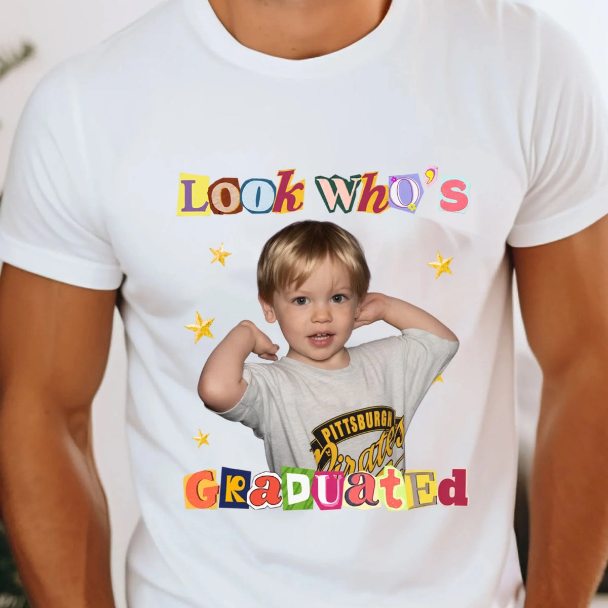 Look Who's Graduated - Personalized T-shirt, Vintage Photo Shirt,Graduation Outfit For Mom Dad Graduation Day Family Tee