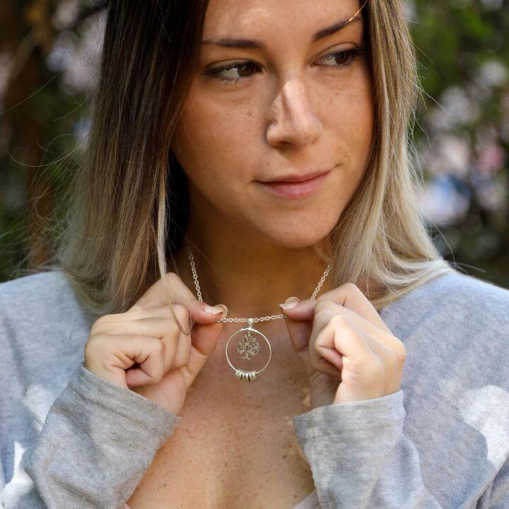 Mother's Day Gift Personalized Family Tree with Name&Birthstone Charms Necklace